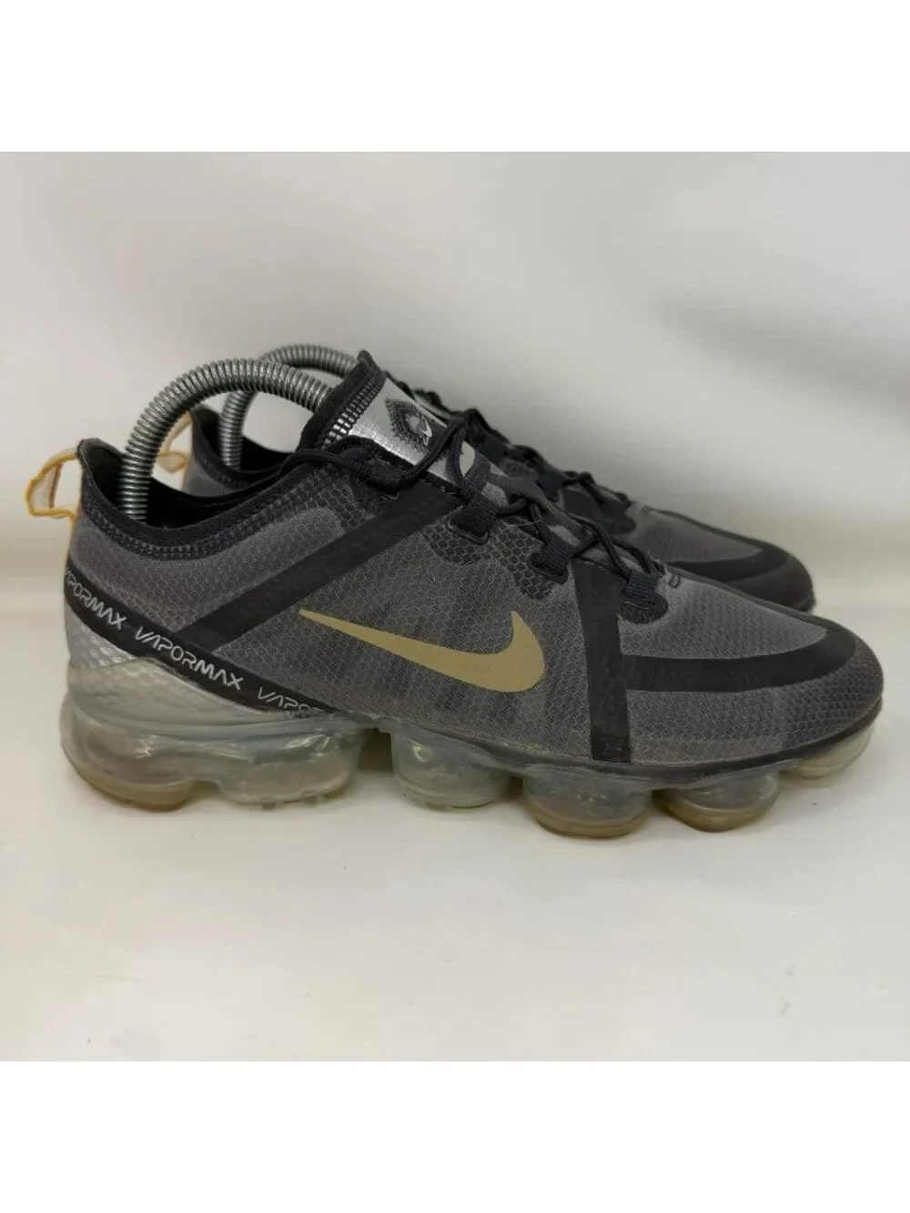 Nike Vapormax 2019 Running Shoes Gray Gold Men’s Size 6.5 / Women’s Size 8
